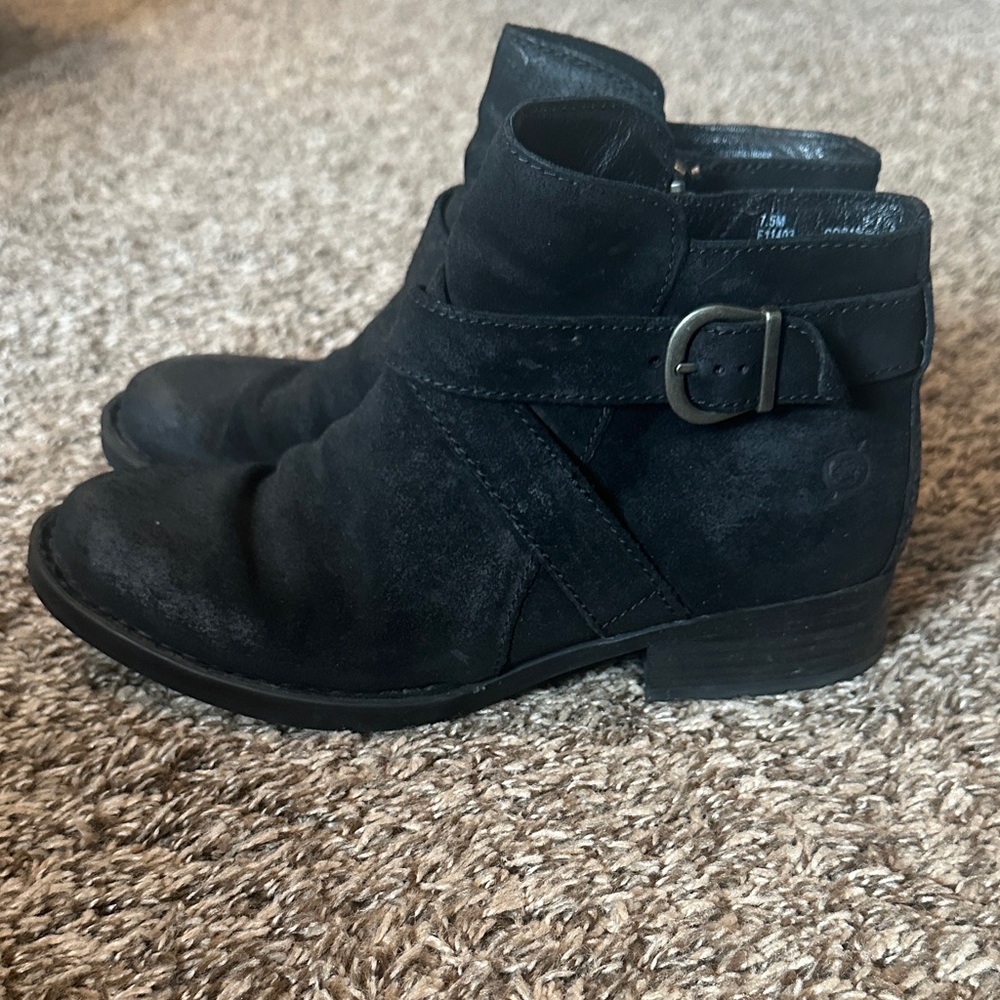 Born Kelle Distressed Ankle Boots